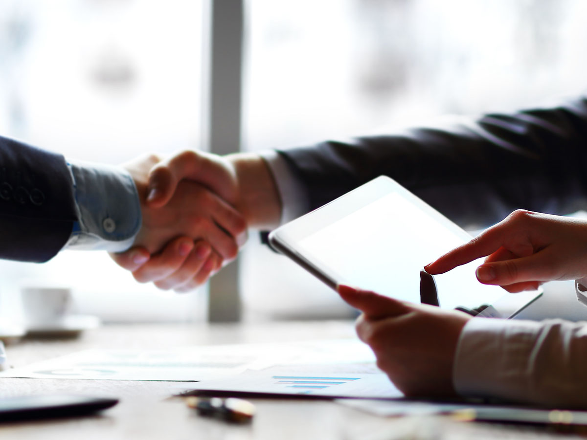 Two people handshake